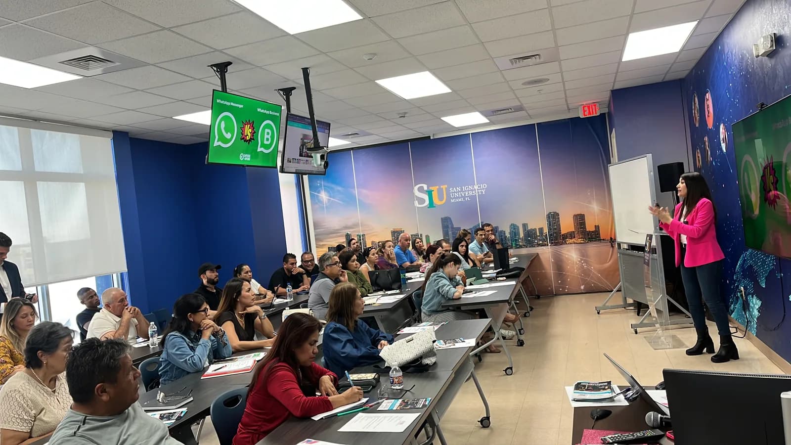 Clase presencial en San Ignacio University